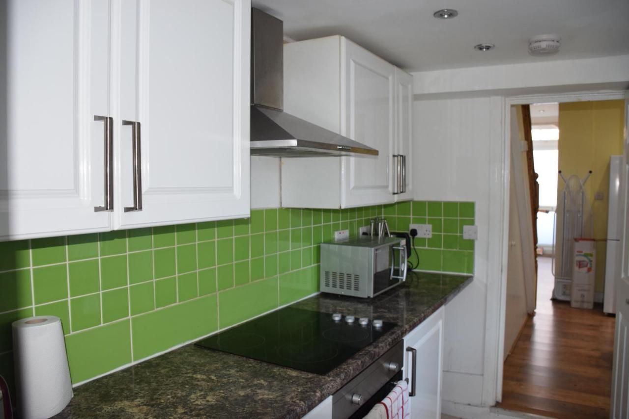 Three Bedroom House Lancaster Road London Exterior foto